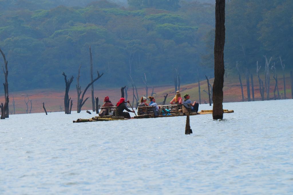 Jungleparadiso Homestay Thekkady Exteriör bild