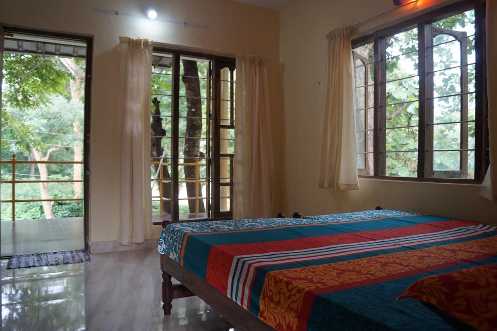 Jungleparadiso Homestay Thekkady Exteriör bild